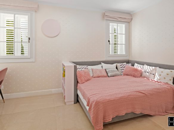 Architect designed house Herzliya Pituach Modern architecture villa Herzliya Israel Luxury design home Herzliya Pituach Premium real estate architect villa Israel