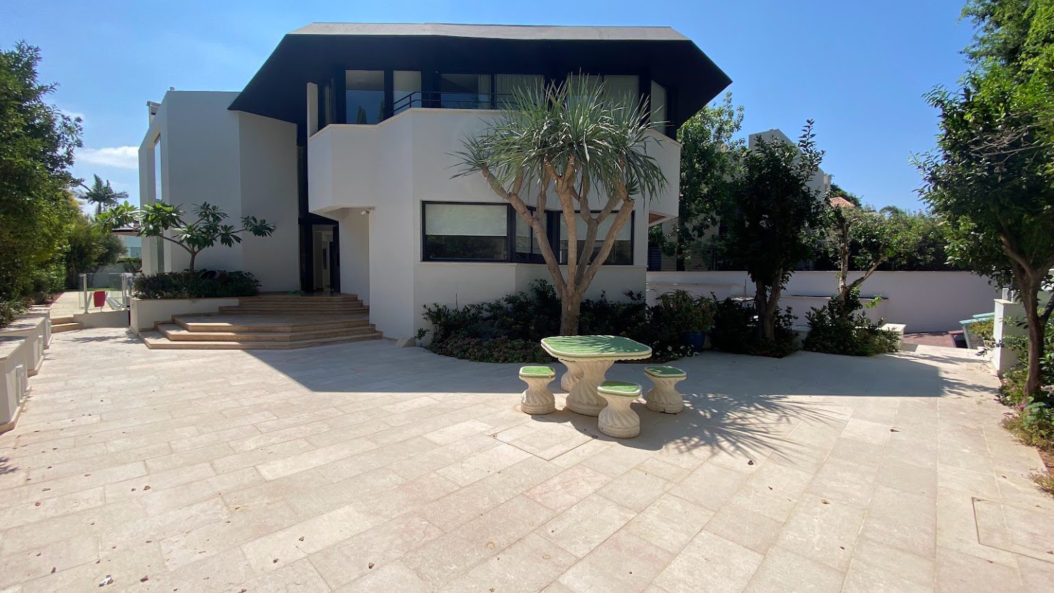 Luxury Villa On Hashel St in Herzliya Pituch (3)