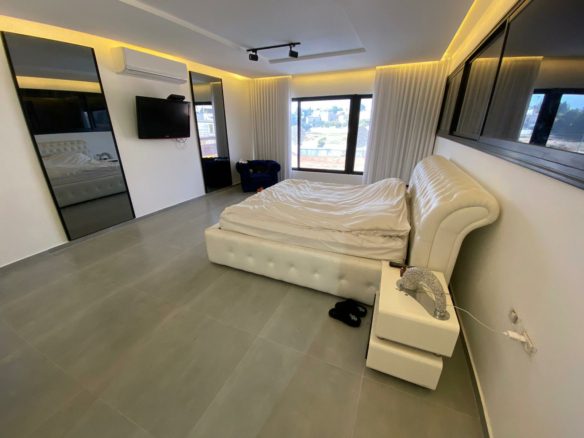 Modern villa Herzliya B private pool Villa with pool Herzliya central Israel Luxury family home Herzliya B Modern house with garden and pool Herzliya