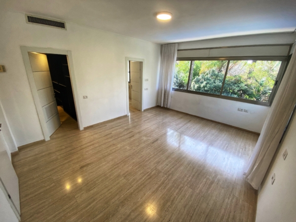 Luxury villa in prime Herzliya Pituach Modern luxury villa Herzliya Pituach Israel Premium real estate Herzliya Pituach Spacious villa with garden Herzliya Pituach