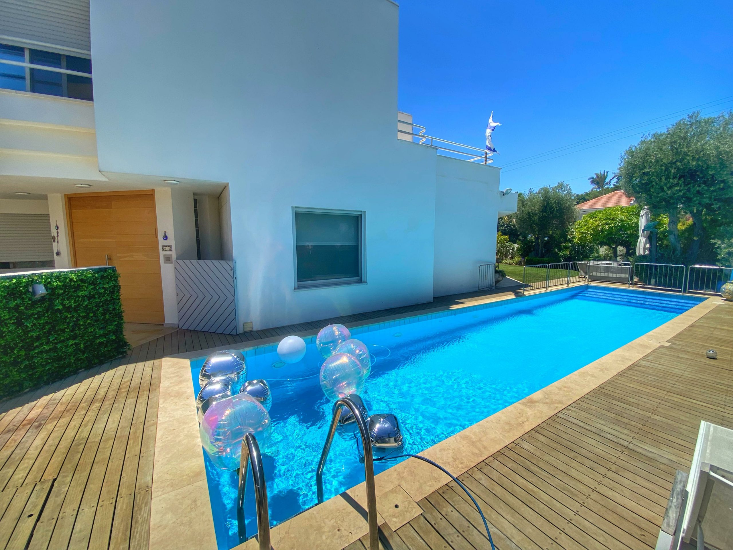 Luxury villa Herzliya Pituach near beach Modern villa Herzliya Pituach Israel Luxury home with garden Herzliya Pituach Premium real estate Herzliya Pituach villa