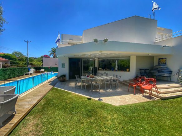 Luxury villa Herzliya Pituach near beach Modern villa Herzliya Pituach Israel Luxury home with garden Herzliya Pituach Premium real estate Herzliya Pituach villa
