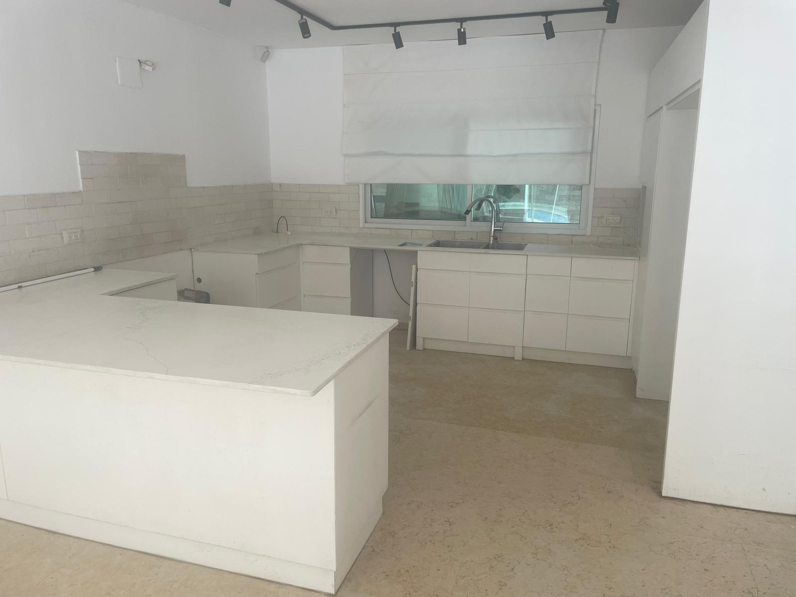 Investment property Herzliya Pituach near sea House for renovation Herzliya Israel Development opportunity Herzliya Pituach property Real estate investment Herzliya coastal area