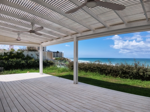 Luxury house for rent Galei Tekhelet Herzliya Pituach House for rent near the sea Herzliya Pituach Luxury rental home Galei Tekhelet Israel 5 bedroom house for rent Herzliya Pituach Luxury real estate rental Herzliya Israel