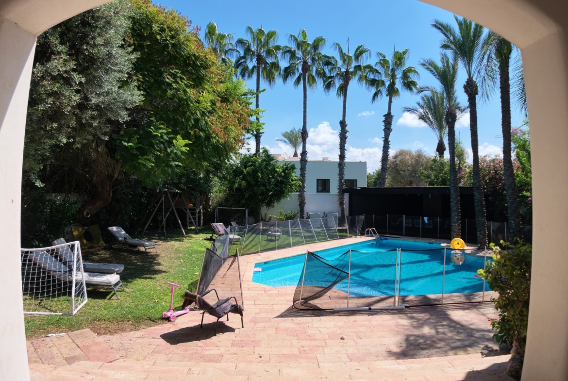1170