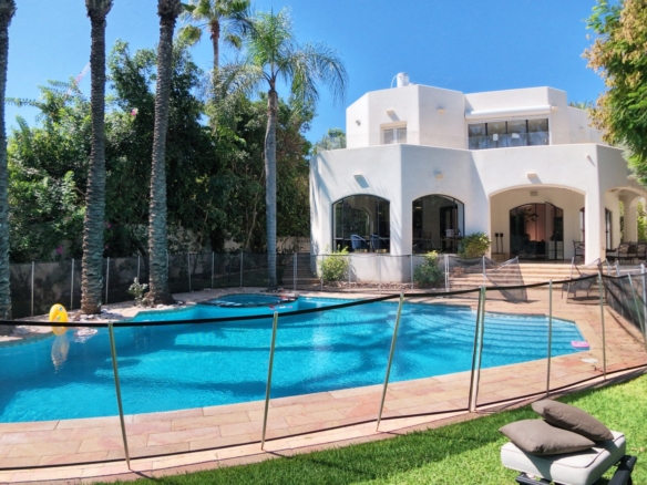 Modern Mediterranean villa for rent Herzliya Pituach